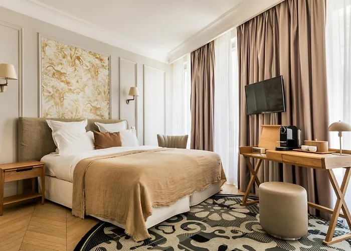 Hotel Trinité Haussmann Paris